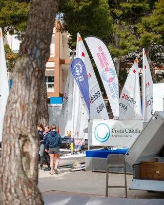 Instagram post from encostacalida. This post is in position 4.