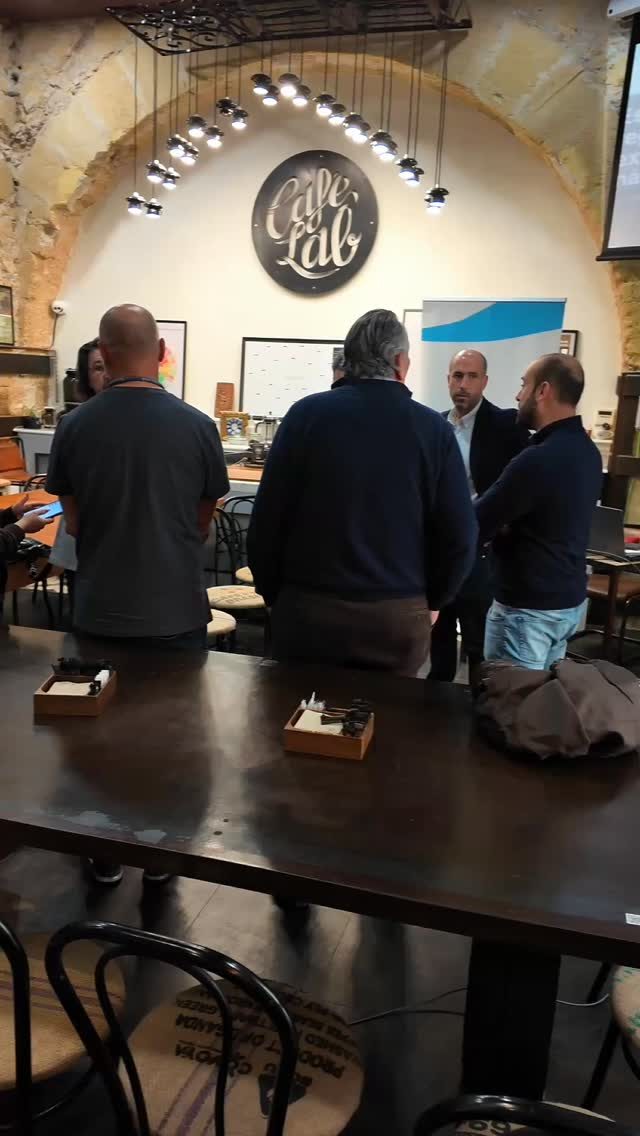 Instagram post from encostacalida. This post is in position 1.