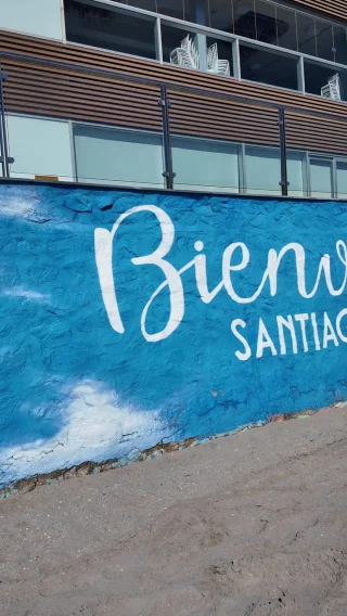 Instagram post from encostacalida. This post is in position 1.